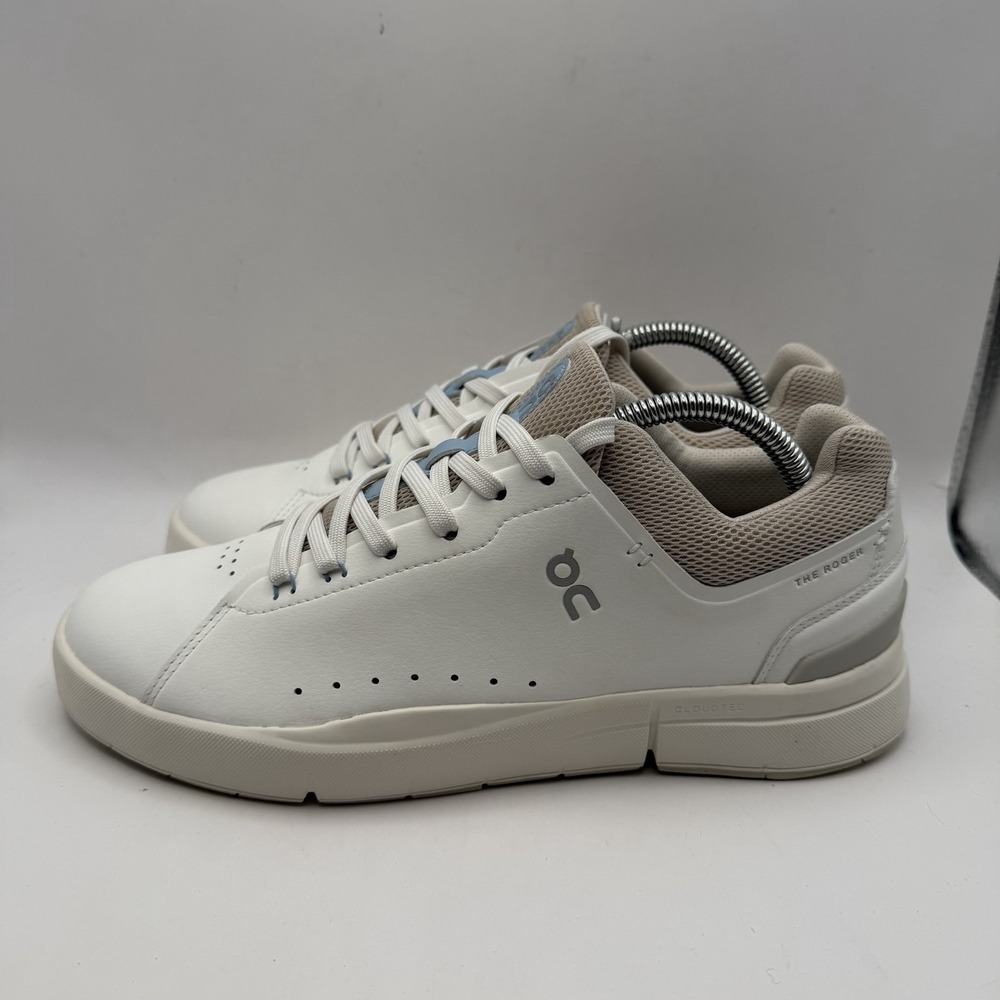 NIB Women's THE ROGER Advantage Tennis Sneaker Size 9.5 White/Sand